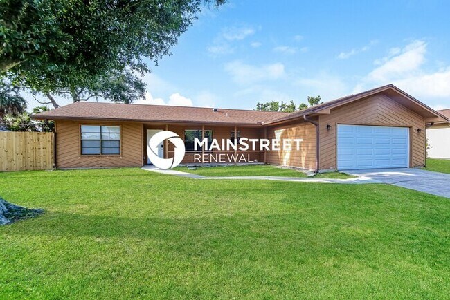 Foto del edificio - 3 Bedroom Pet-Friendly Home in Palm Bay, F...