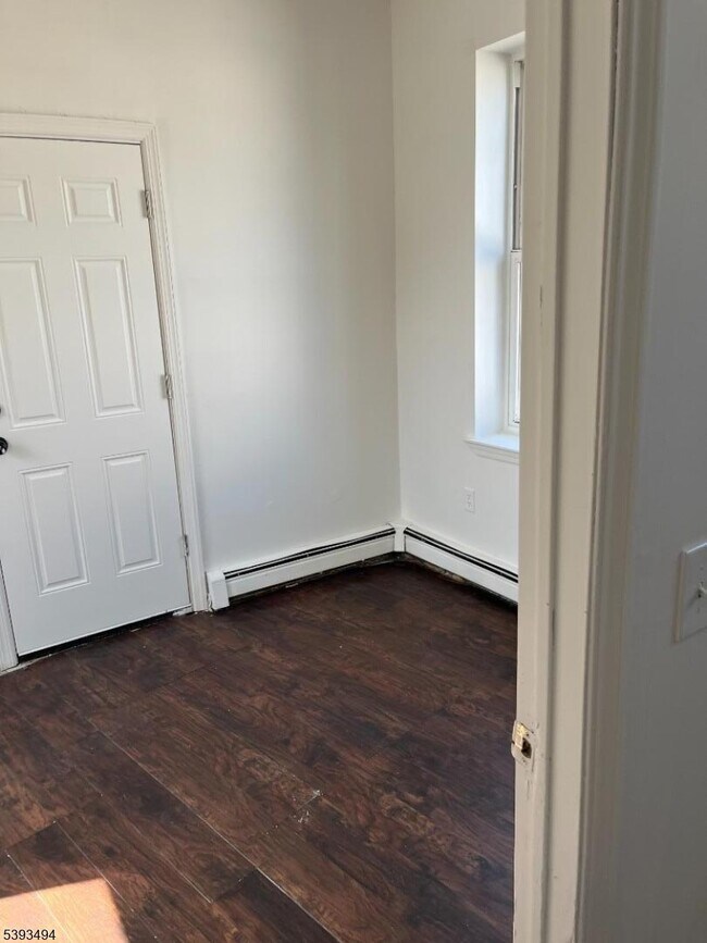 Foto del edificio - 340 Morris Ave