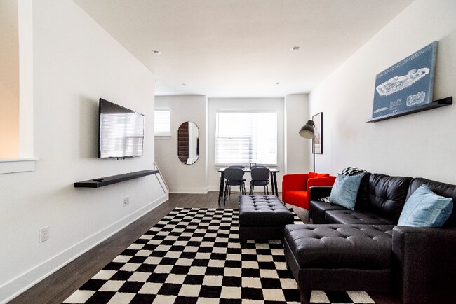 Foto del edificio - 1730 N Alley 1750 E