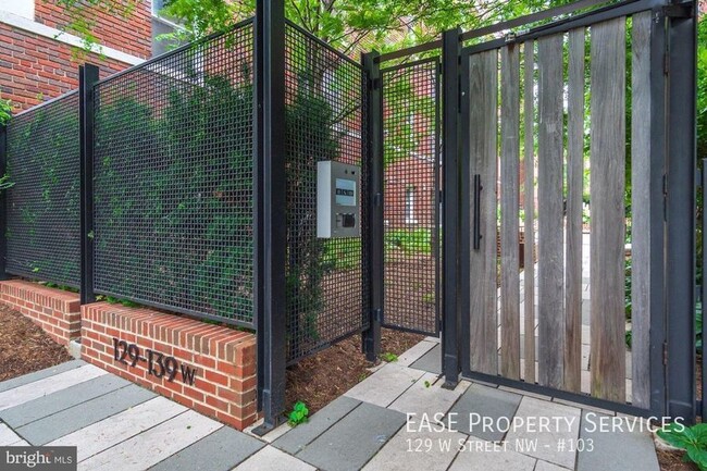 Foto del edificio - 129 W St NW