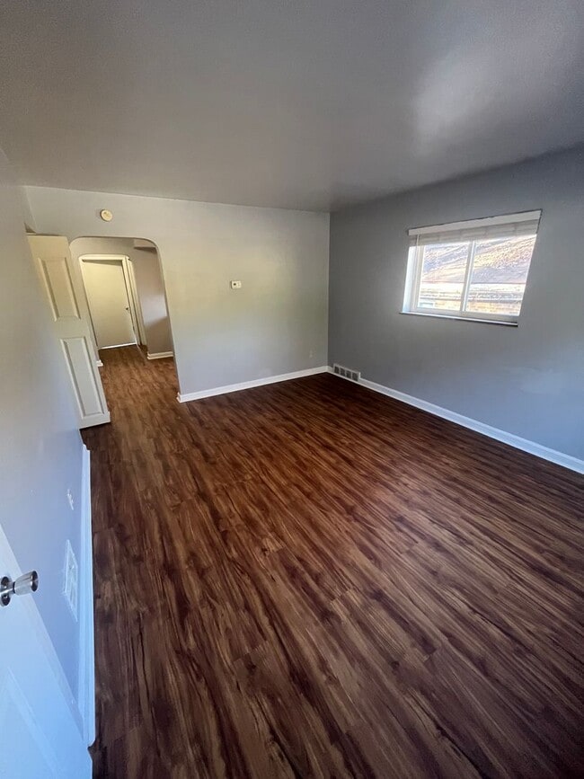 Photo - 10915 Main St Apartment