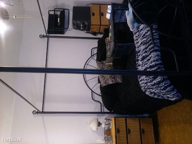 Foto del edificio - 1 br, 1.5 bath House - 410 Beaver St E.
