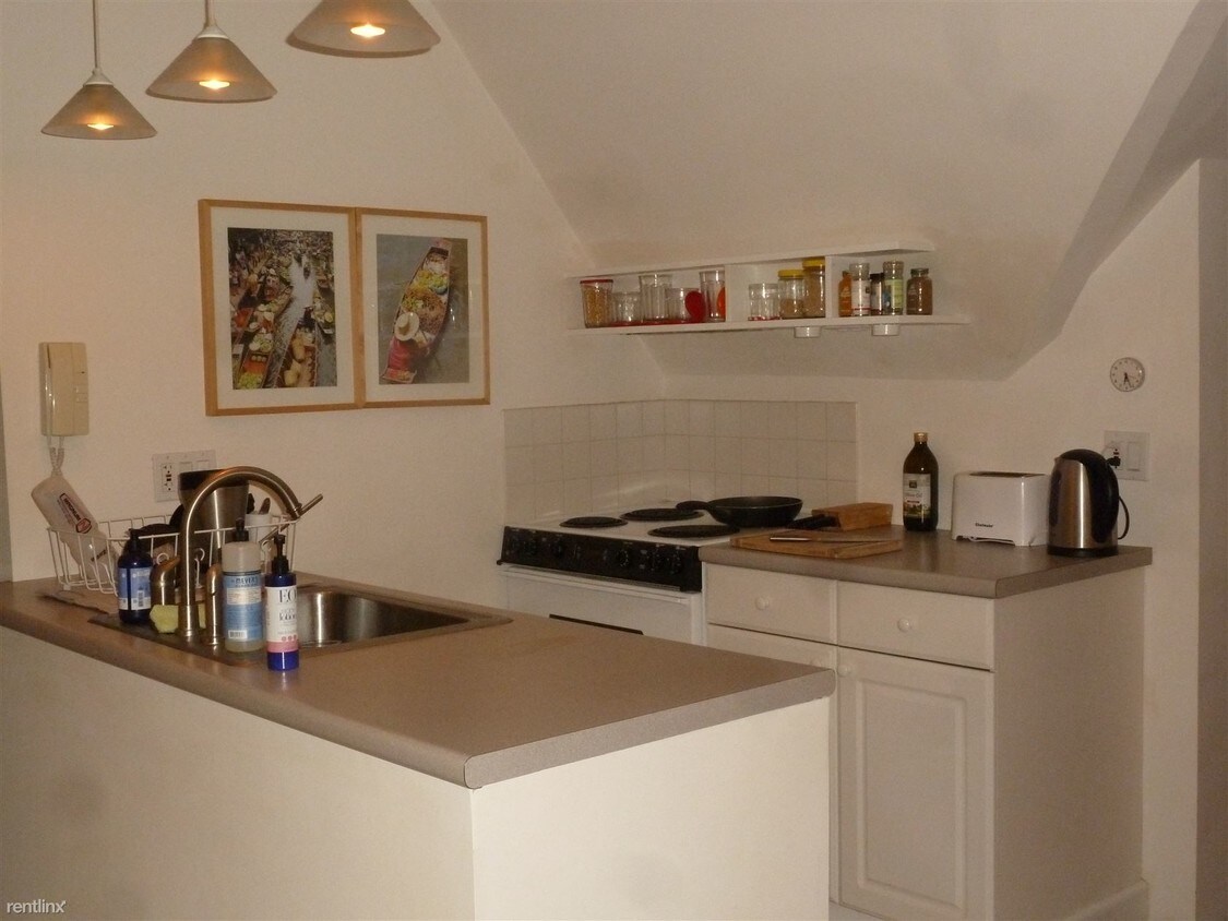Foto del edificio - 1 br, 1 bath  - 4 Francis Ave Apt 3A Unit 3A