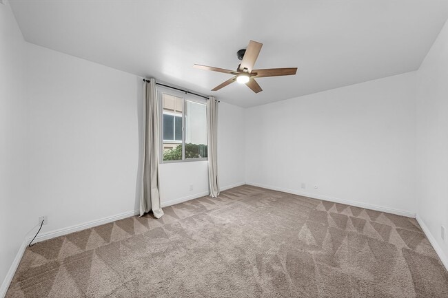 Building Photo - 4843 Collwood Blvd