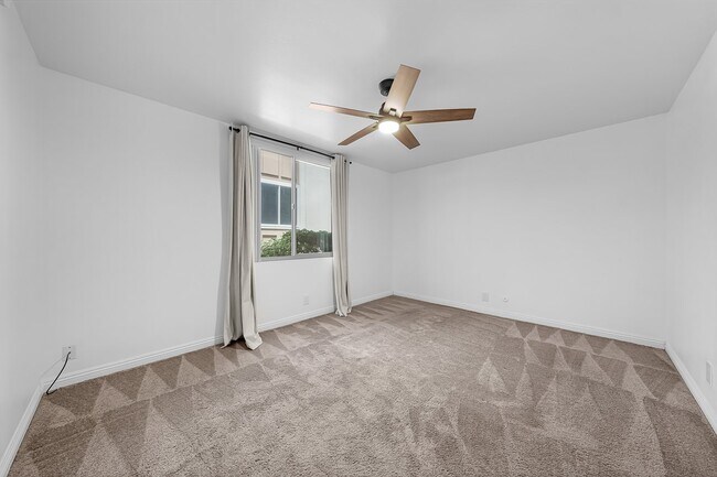Foto del edificio - 4843 Collwood Blvd