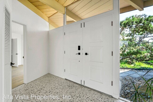 Foto del edificio - 4 br, 2.5 bath House - 1122 Avenida Amantea