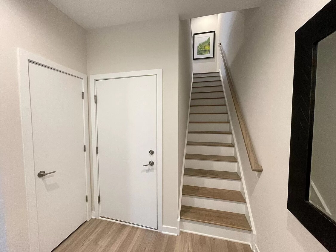 1st Floor - 3122 Sunrise Walk