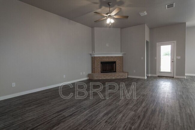 Foto del edificio - 8910 20th St