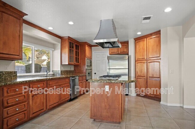 Foto del edificio - 500 Zinfandel Terrace