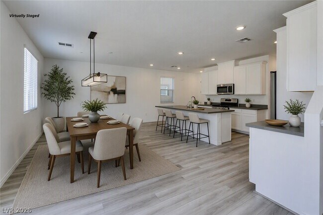 Foto del edificio - 8856 Flora Run Ave