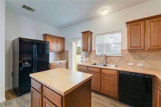 Building Photo - 3801 Bronco Bend Loop