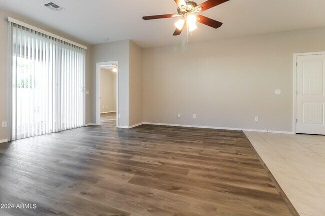 Building Photo - 25068 W Wayland Dr