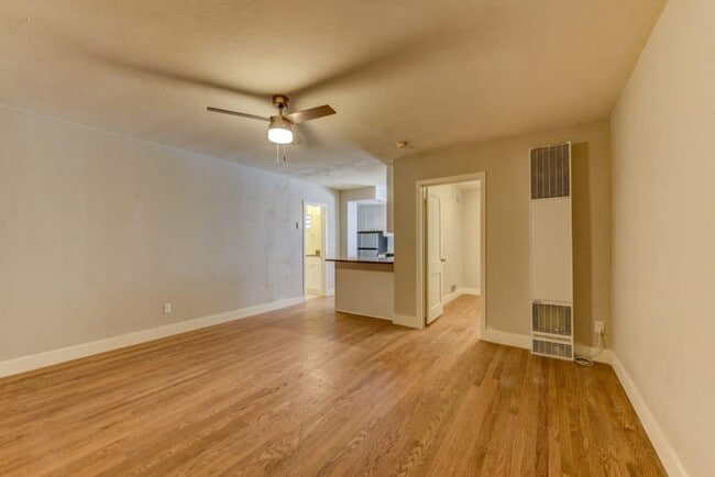 Building Photo - 1 Bedroom Near Boulder Creek - Available Now!