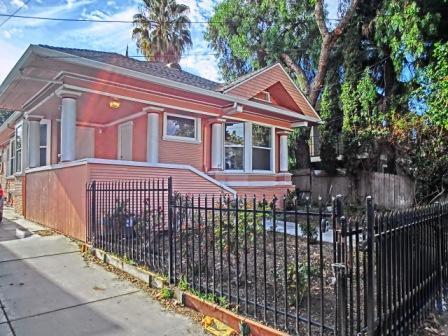 Building Photo - 245 N 6th St