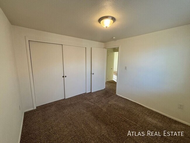 Foto del edificio - 3730 Owens St