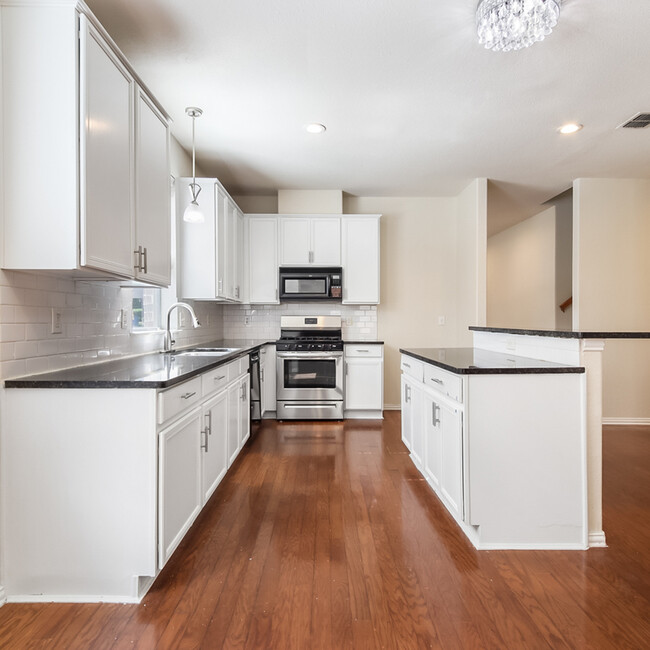 Building Photo - 2248 Jaguar Dr