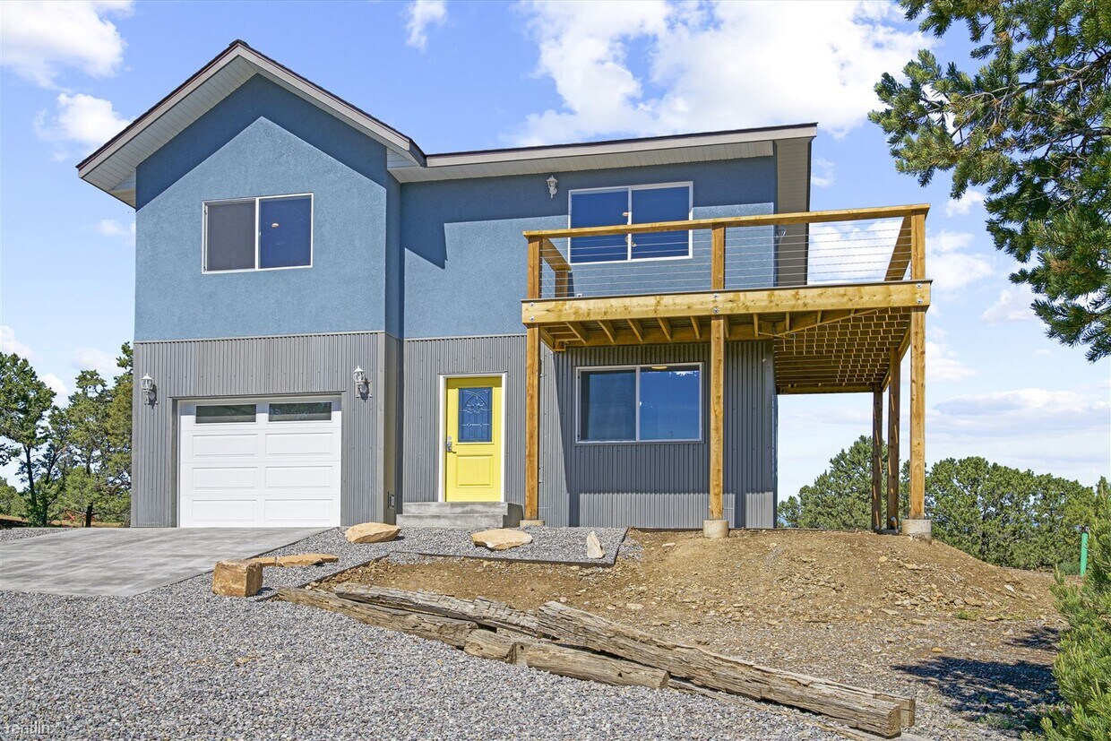 3 br, 2.5 bath House 869 Bristlecone Drive House for Rent in