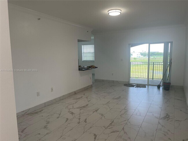 Foto del edificio - 11630 SW 2nd St