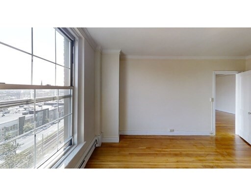 Building Photo - 1288 Beacon St