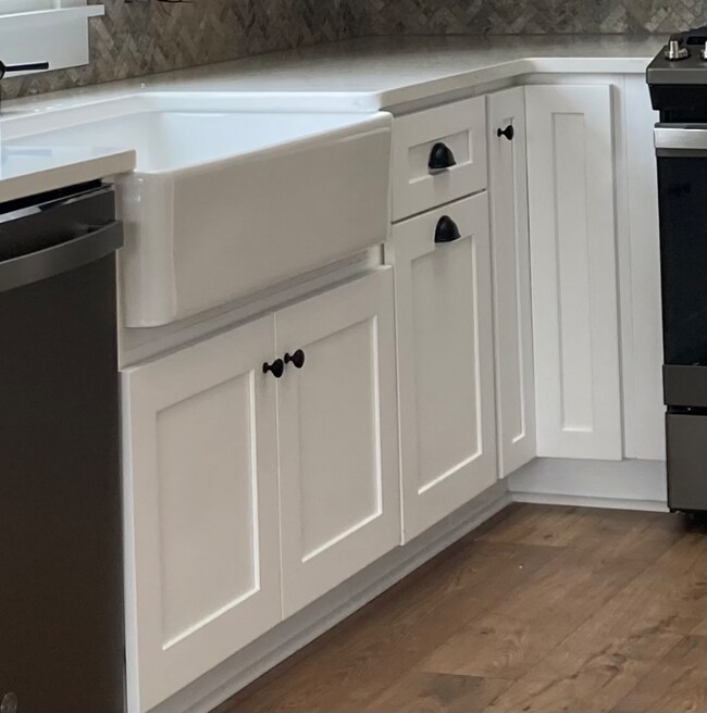 Foto del edificio - 107 Cottage Ln