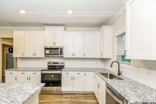 Building Photo - 406 Azalea Gaze Dr