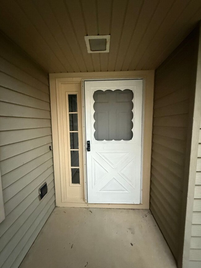 Building Photo - 1481 Andover Dr