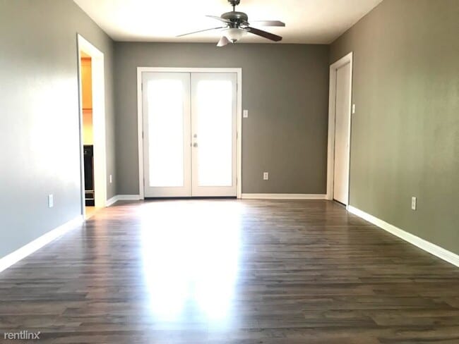 Foto del edificio - 3 br, 2 bath House - 824 Azalea Ct