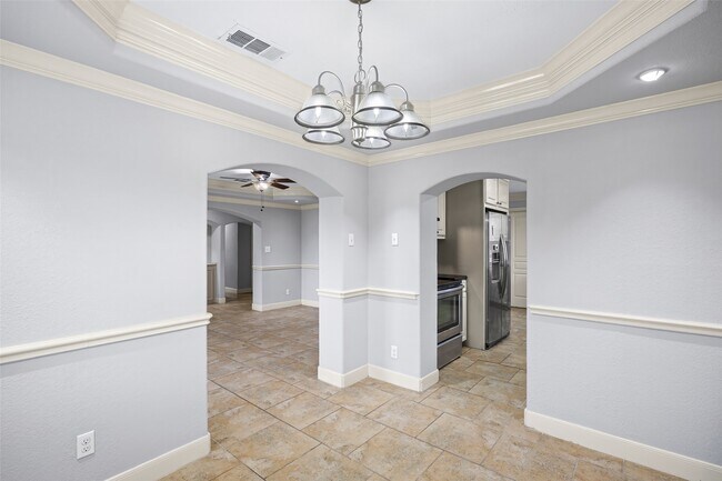 Foto del edificio - 5303 Heatherbrook Dr