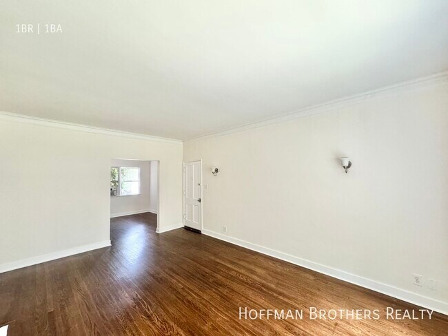 Foto del edificio - 5446 1/2 Harold Way -6A