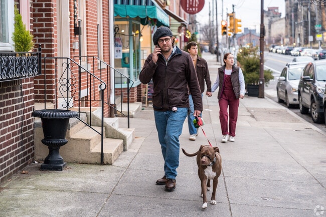 Fairmount is highly walkable, with streets lined with local businesses.