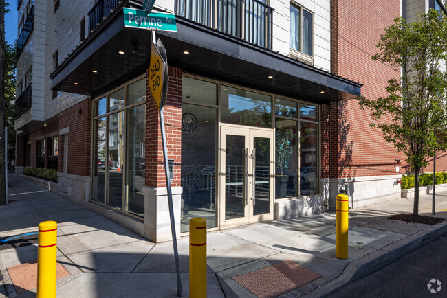 Entrance - 51-53 High St