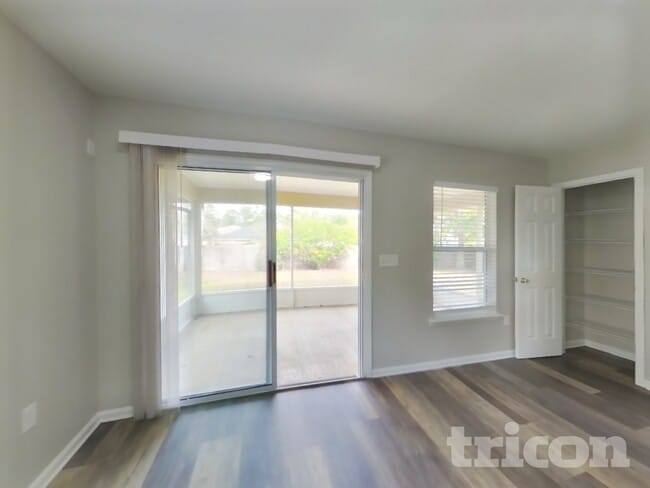 Building Photo - 76383 Timbercreek Blvd