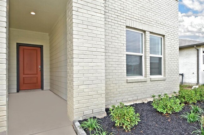 Building Photo - 8223 Buck Ln