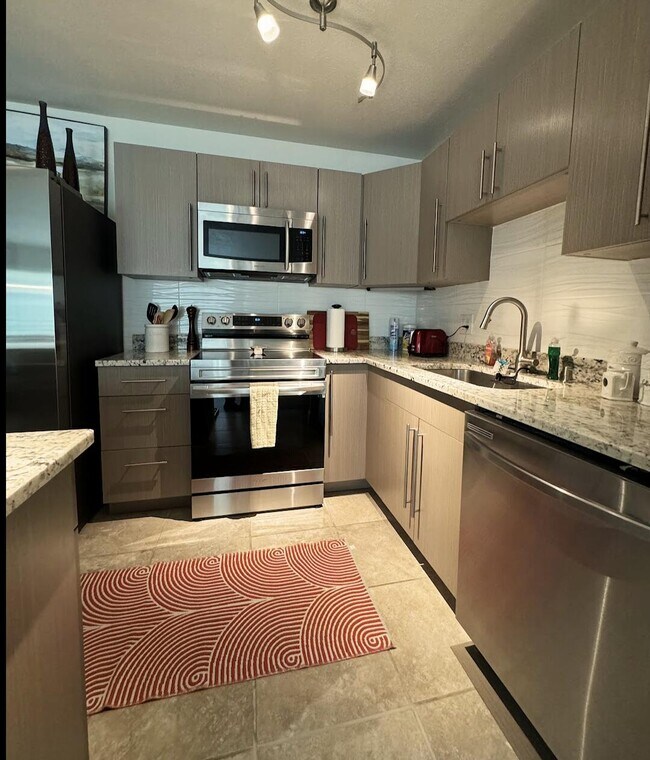 Foto del edificio - 3725 S Olive Ave