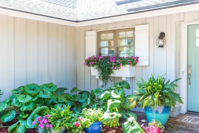 Building Photo - Charming 3-Bedroom Home with 2 Full Bathro...