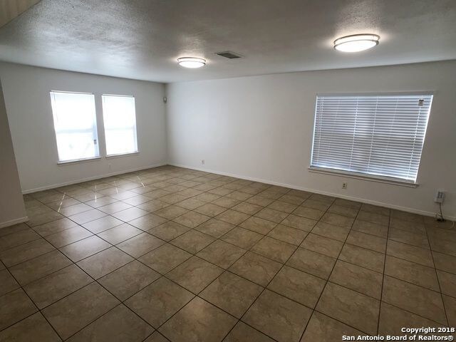 Building Photo - 9207 BOWEN DR
