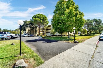 Building Photo - 1453 Neotomas Ave