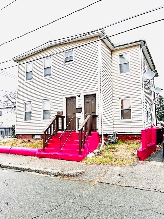 Primary Photo - 48 Denton St