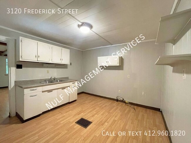 Building Photo - 3120 Frederick St