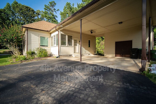 Building Photo - 2531 E Maddox Rd