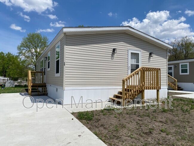 Building Photo - 31 Cornflower Ln