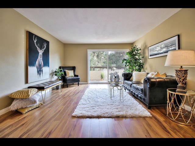 living room - 293 Tradewinds Dr