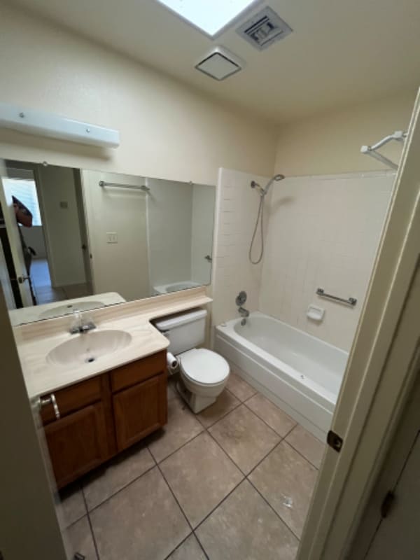 Building Photo - 1436 S Gecko Rd