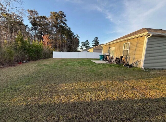 Building Photo - 170 Cassina Dr