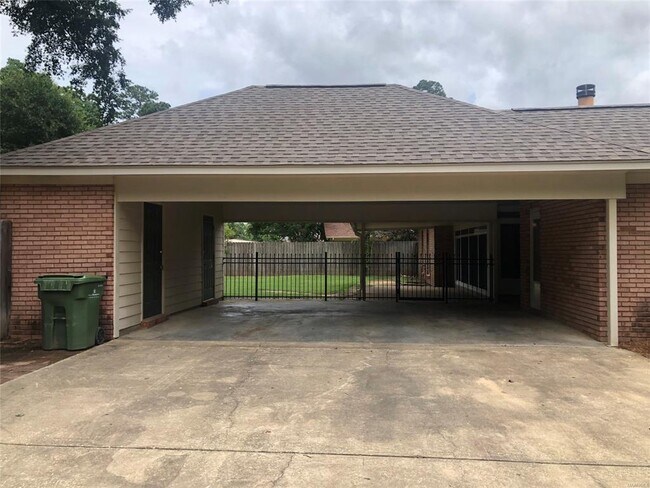 Foto del edificio - 4145 Johnstown Dr