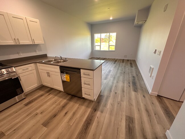 Foto del edificio - 5600 NE 34th St