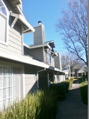 Building Photo - 149 Pierpoint Cir