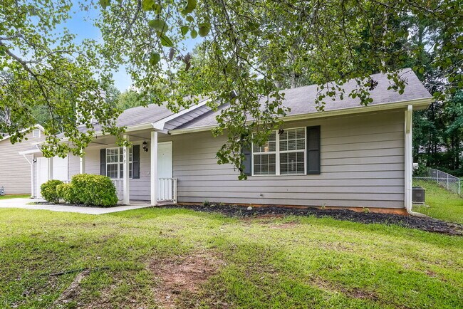 Foto del edificio - 915 Walnut Creek Ln