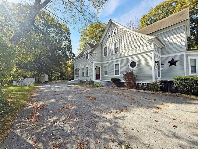 Foto del edificio - 52 Littleton Rd