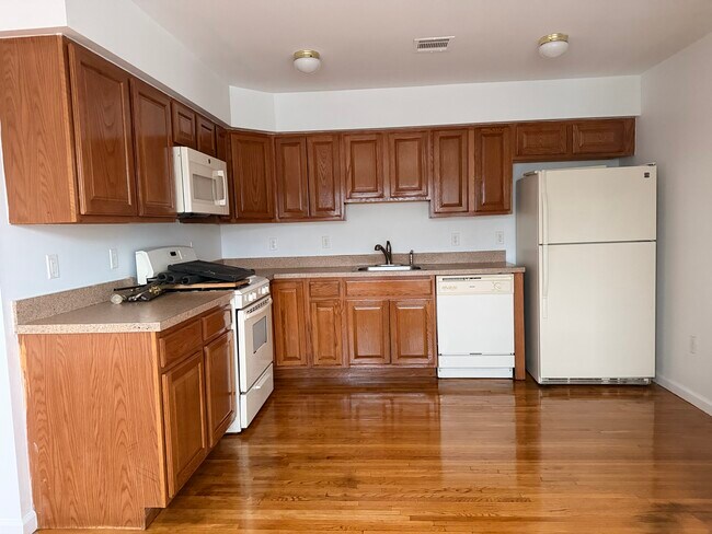 Cocina - 216 Amity St